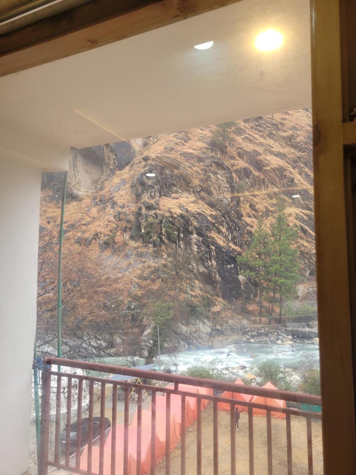 Whoopers Hostel Kasol Exterior foto